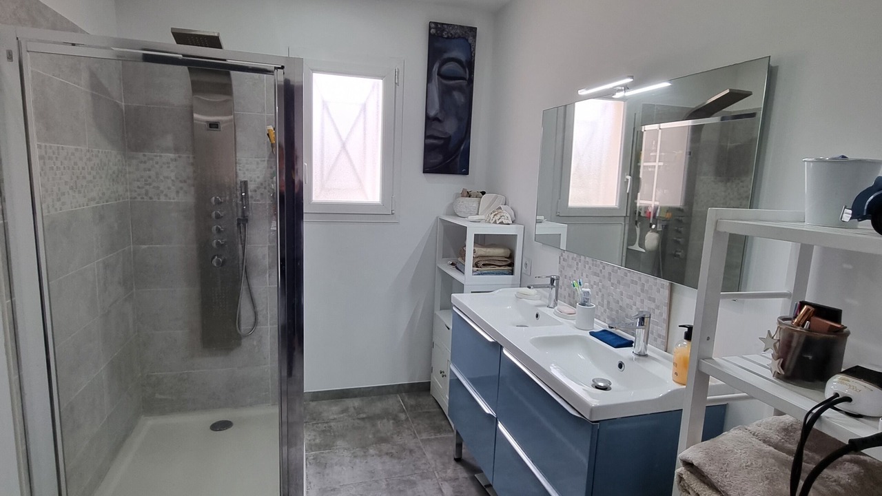 Photo of Bathroom in Saze