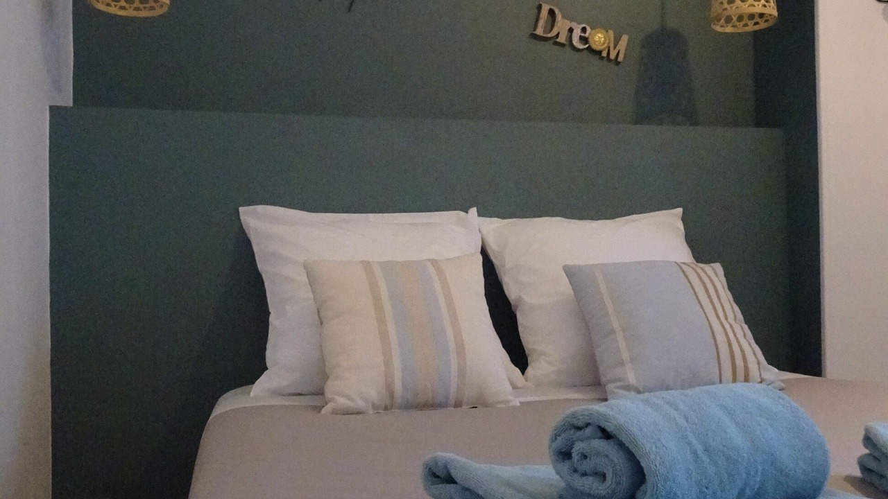 Photo of Bedroom in Venterol