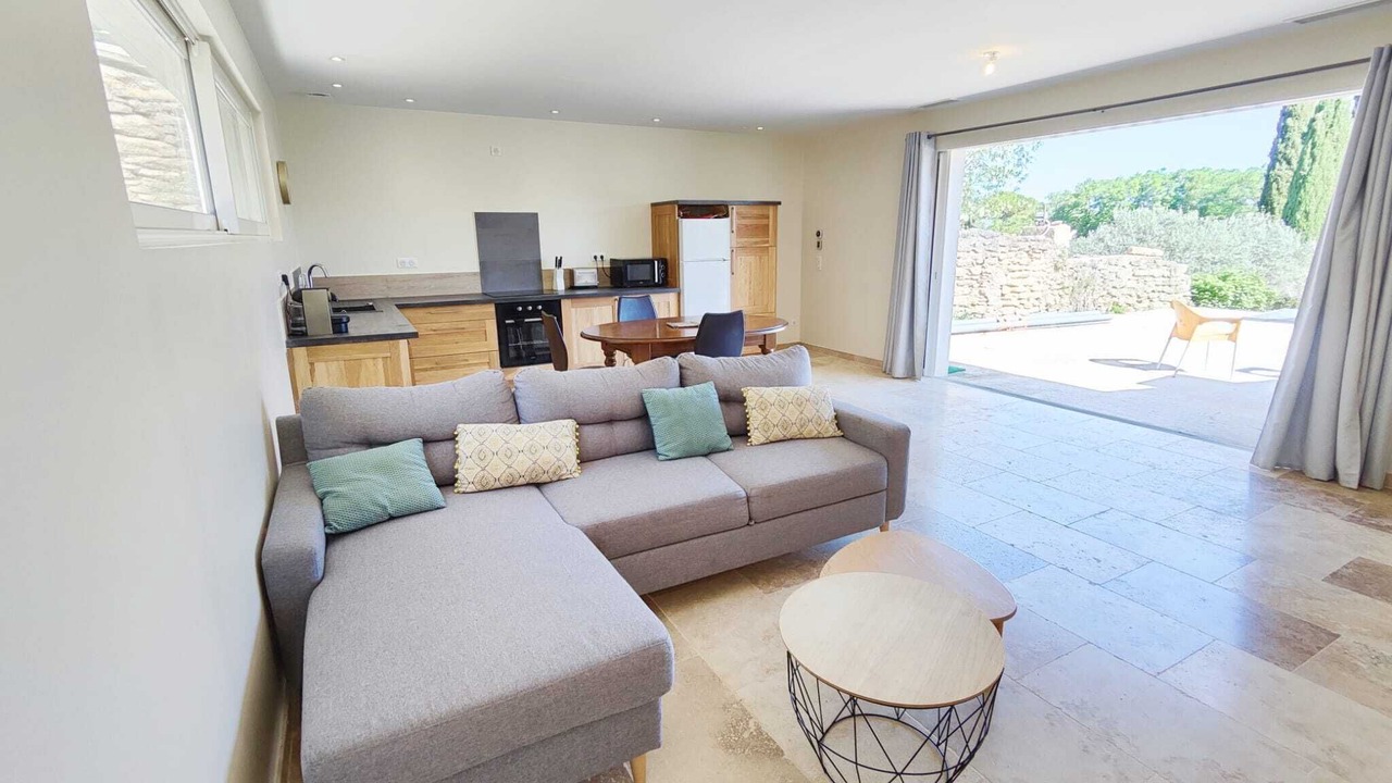 Photo of Livingroom in Oppede