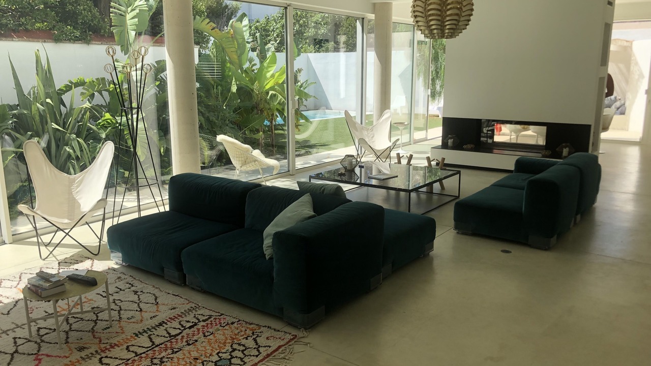 Photo of Livingroom in 8th Arrondissement