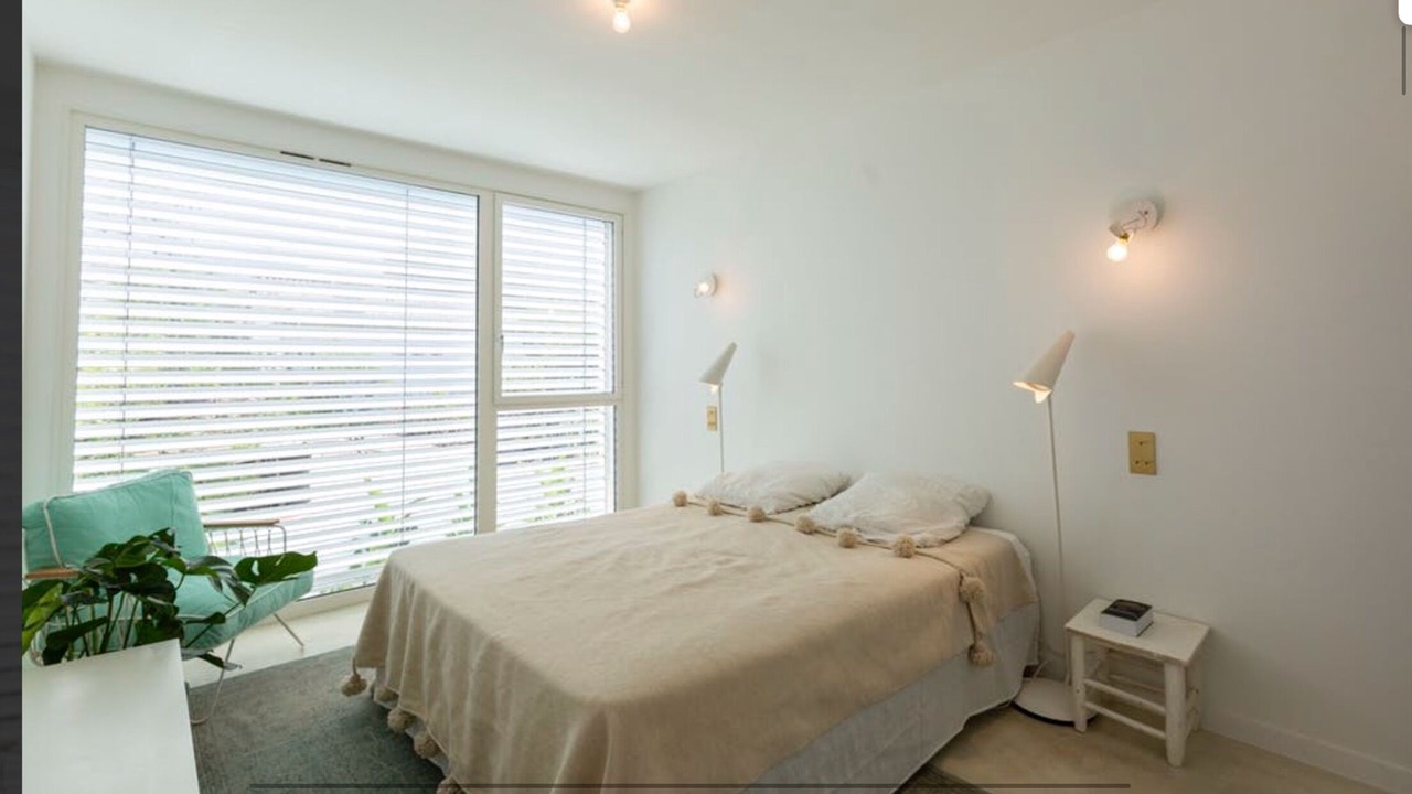 Photo of Bedroom in 8th Arrondissement