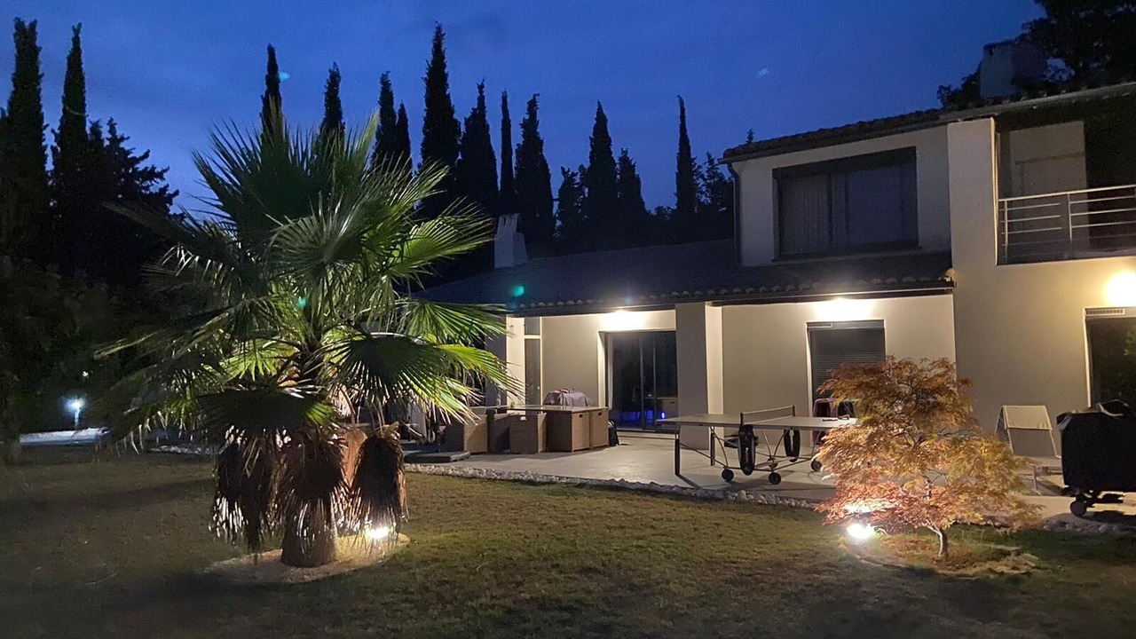 Photo of Patio Balcony in Vers-Pont-du-Gard