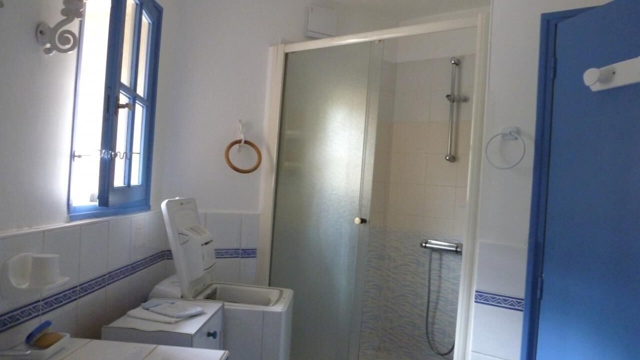 Photo of Bathroom in La Bastide-des-Jourdans