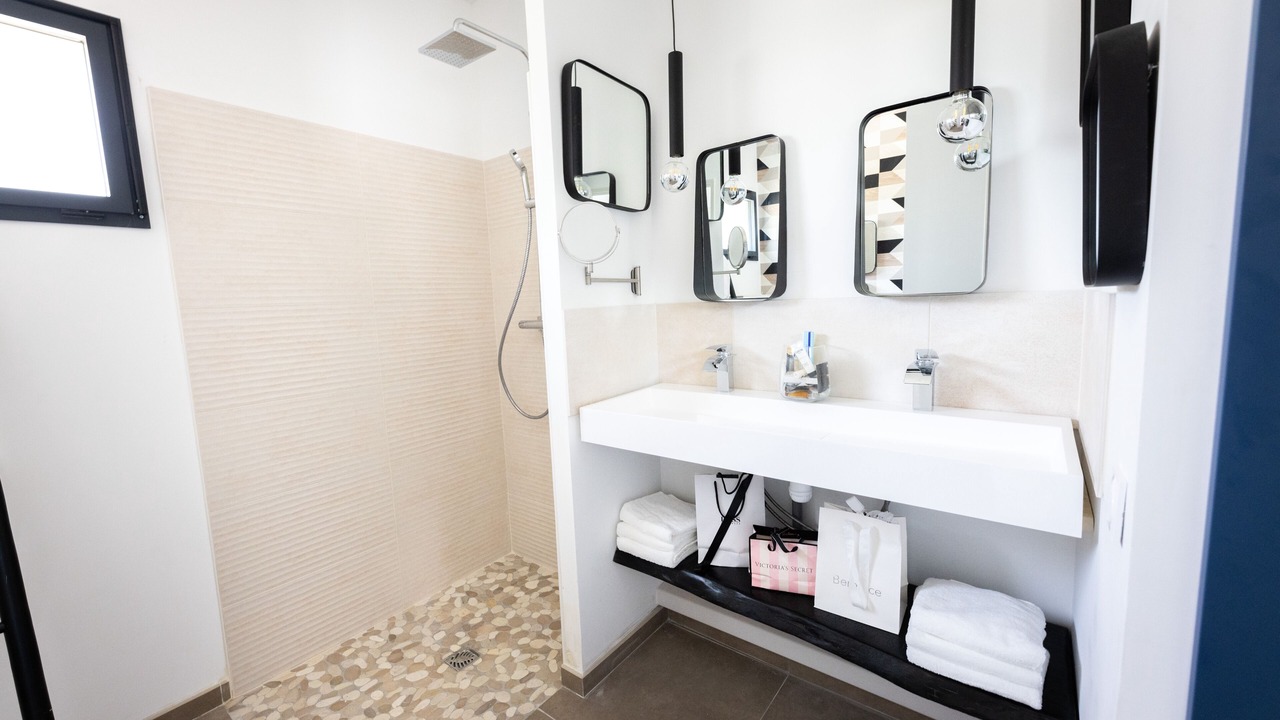 Photo of Bathroom in Molleges
