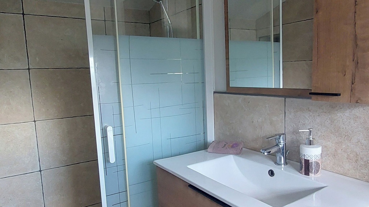 Photo of Bathroom in Manosque