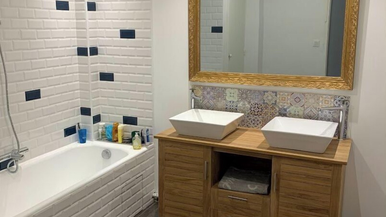 Photo of Bathroom in Le Mourillon