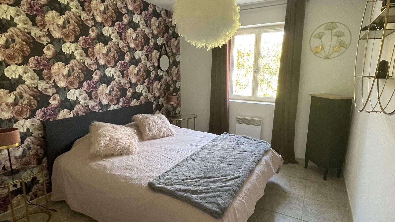 Photo of Bedroom in Gordes