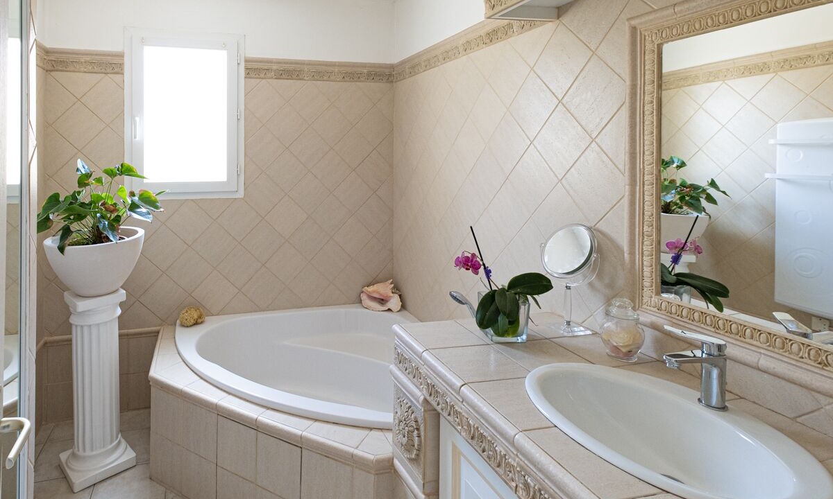 Photo of Bathroom in Tavernes