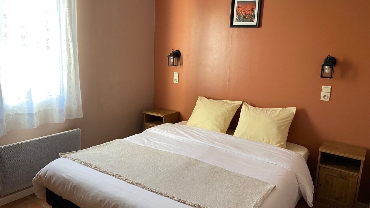 Photo of Bedroom in Allemagne-en-Provence