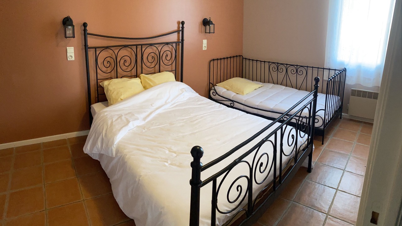Photo of Bedroom in Allemagne-en-Provence