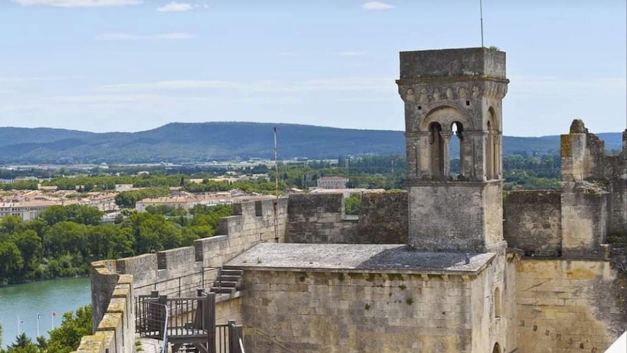 Photo of Others in Beaucaire
