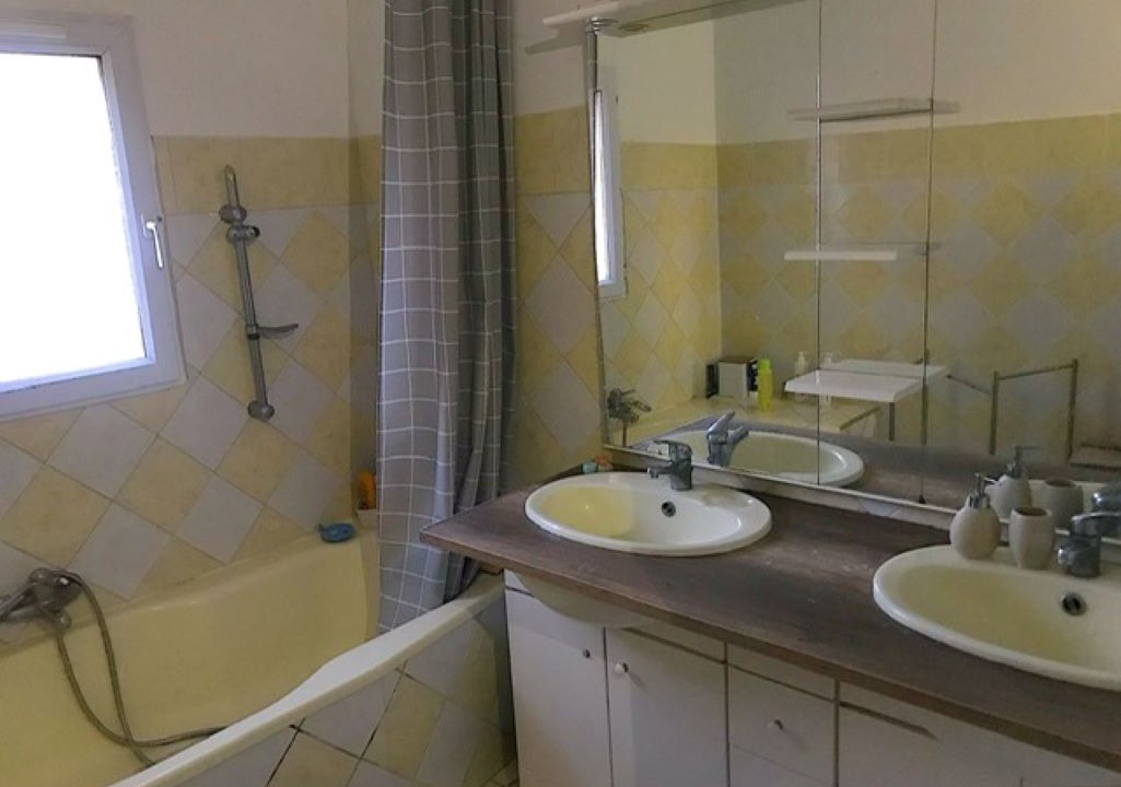 Photo of Bathroom in Reillanne