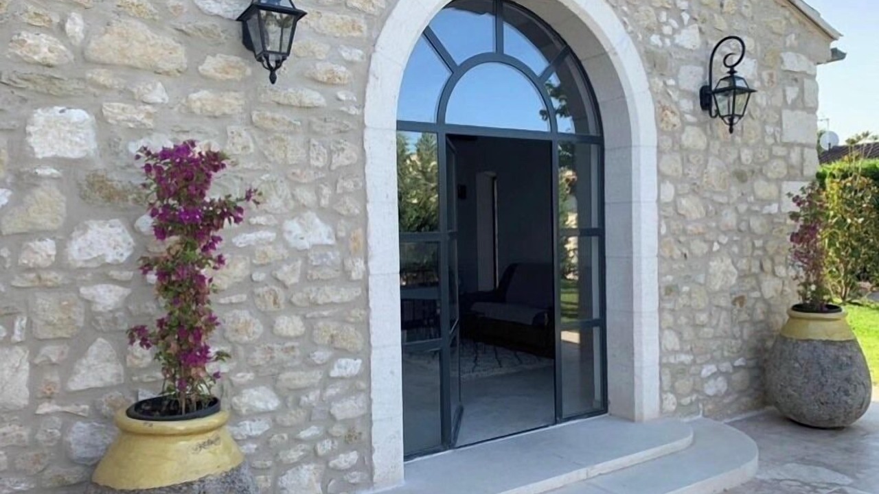 Photo of Outdoor in Molleges