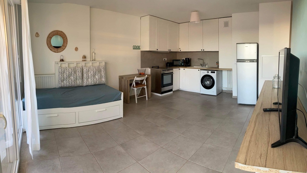 Photo of Bedroom in La Fare-les-Oliviers