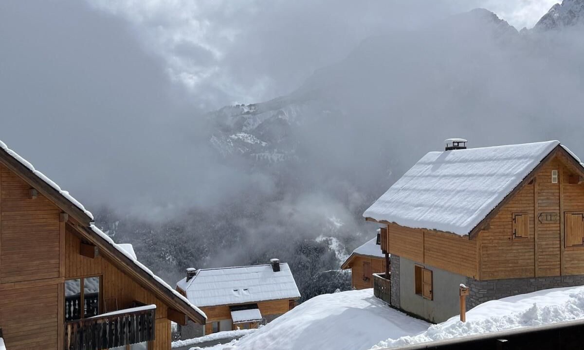 Photo of Patio Balcony in Pra Loup