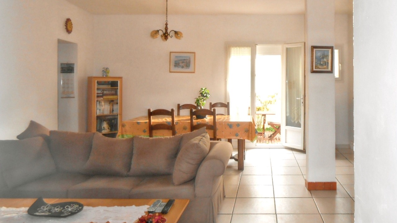 Photo of Livingroom in 11th Arrondissement