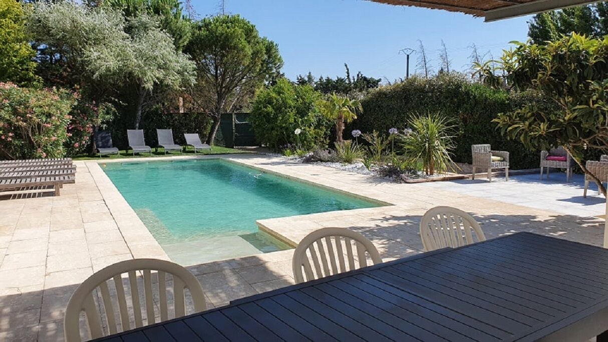 Photo of Outdoor in Noves