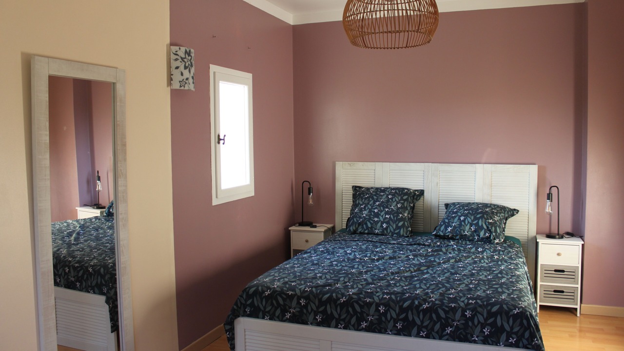 Photo of Bedroom in Noves