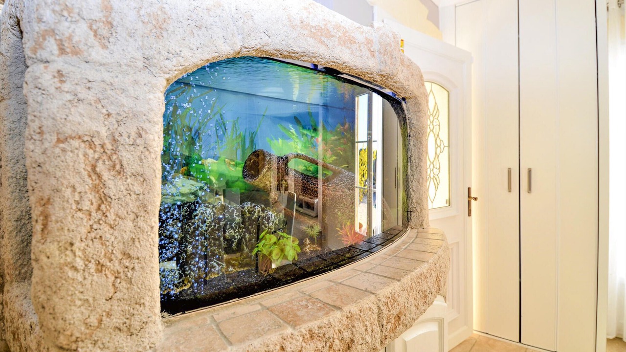 Photo of Bedroom in Jonquieres-Saint-Vincent