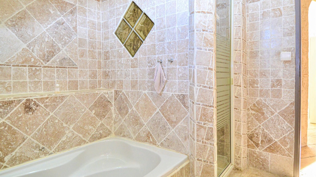 Photo of Bathroom in Jonquieres-Saint-Vincent