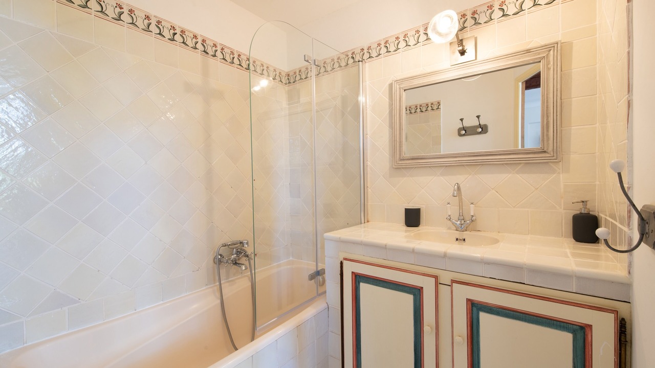 Photo of Bathroom in Callas