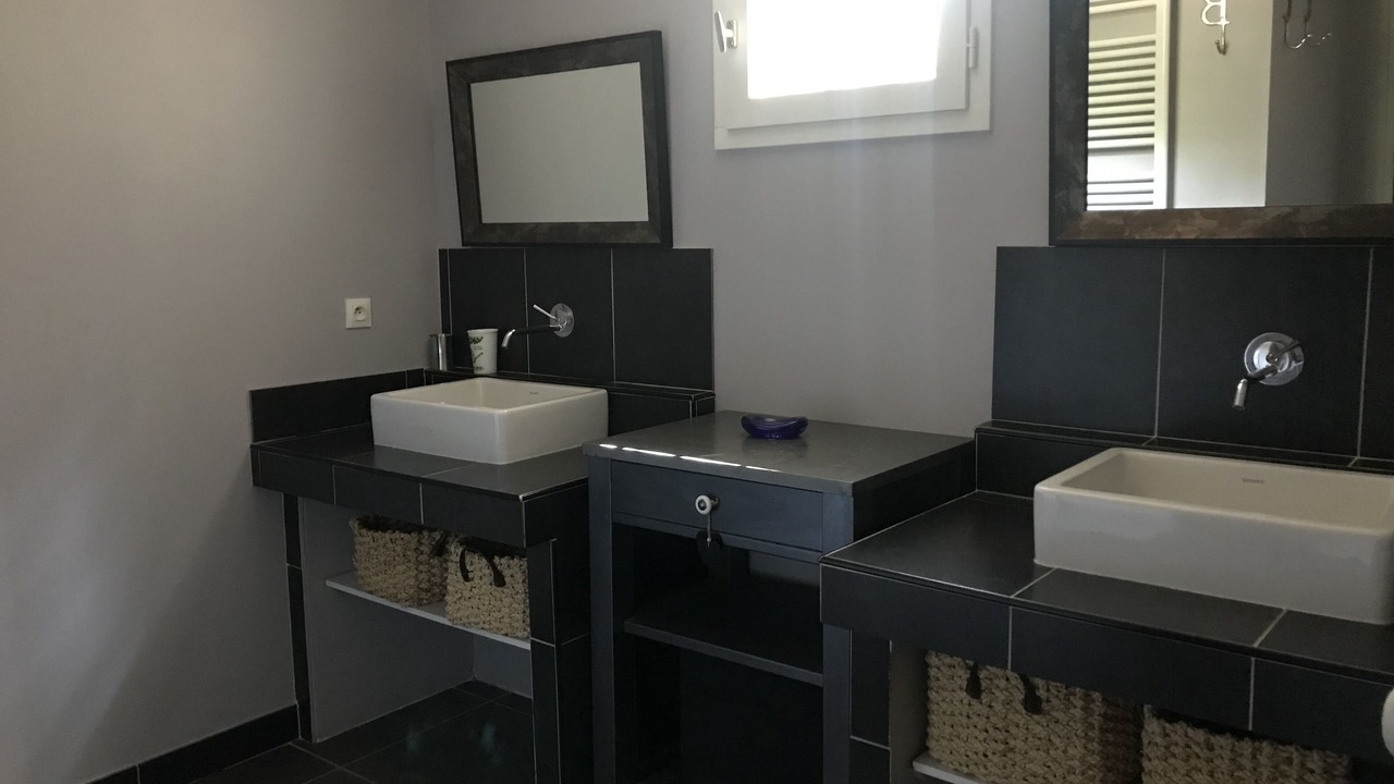 Photo of Bathroom in Crillon-le-Brave