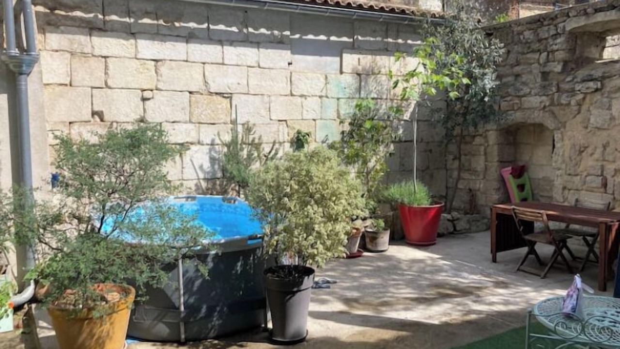 Photo of Patio Balcony in Montfrin