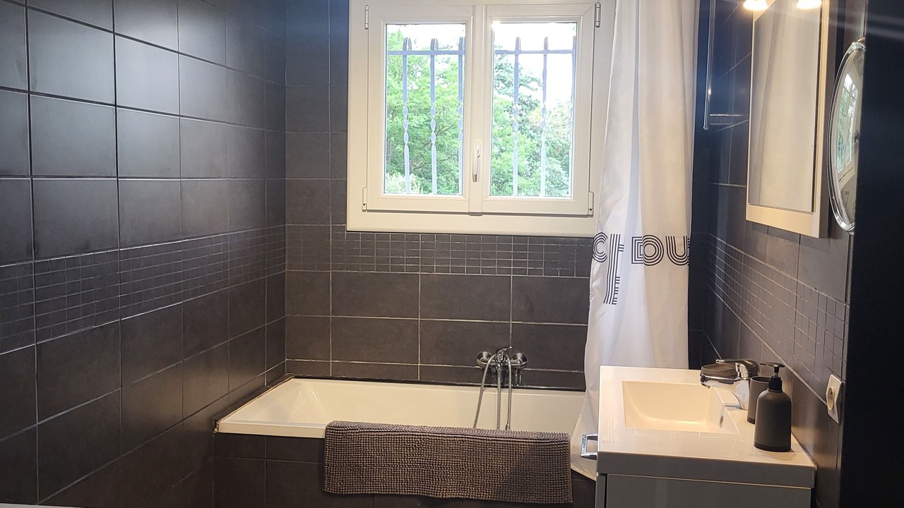 Photo of Bathroom in Le Val