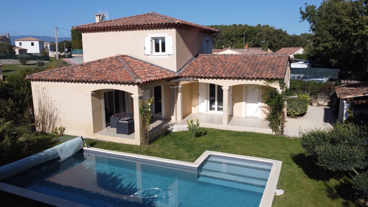 Photo of Outdoor in Pertuis