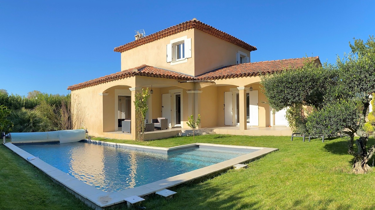 Photo of Outdoor in Pertuis
