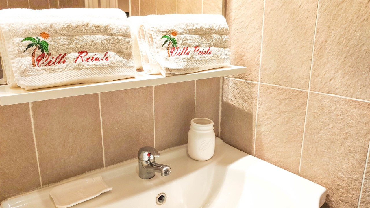 Photo of Bathroom in Plan-de-Cuques
