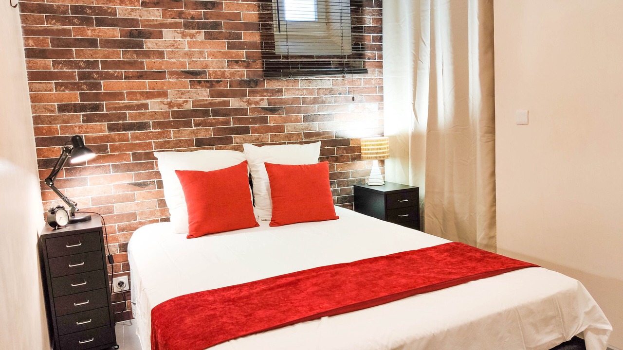 Photo of Bedroom in Plan-de-Cuques