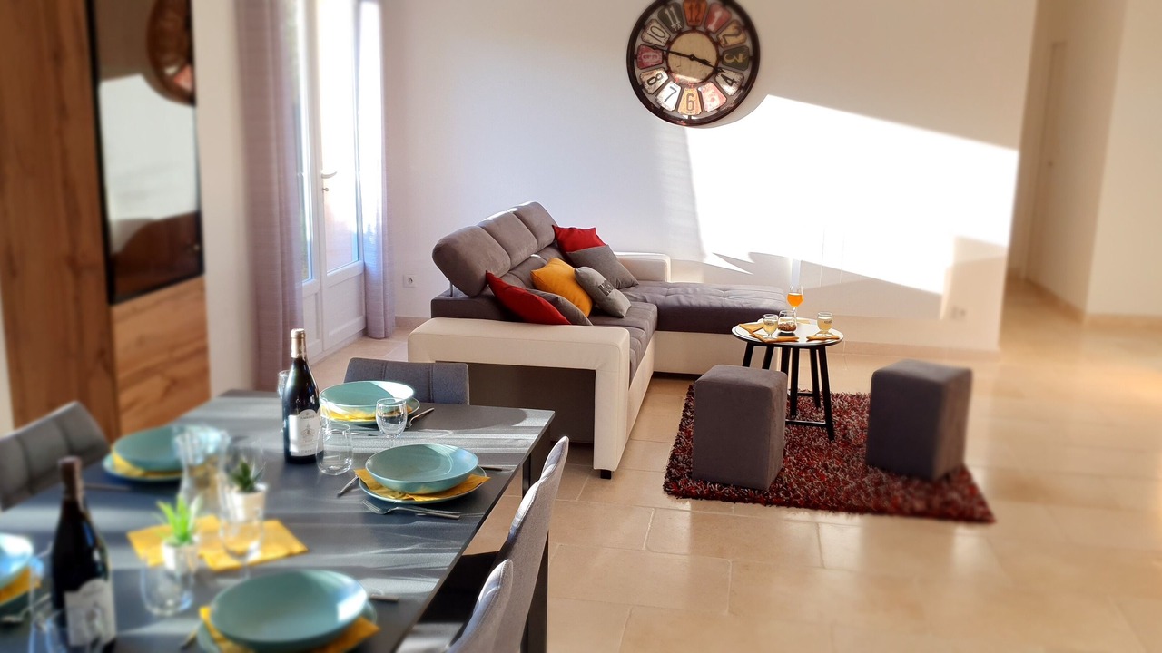 Photo of Livingroom in Saint-Cannat