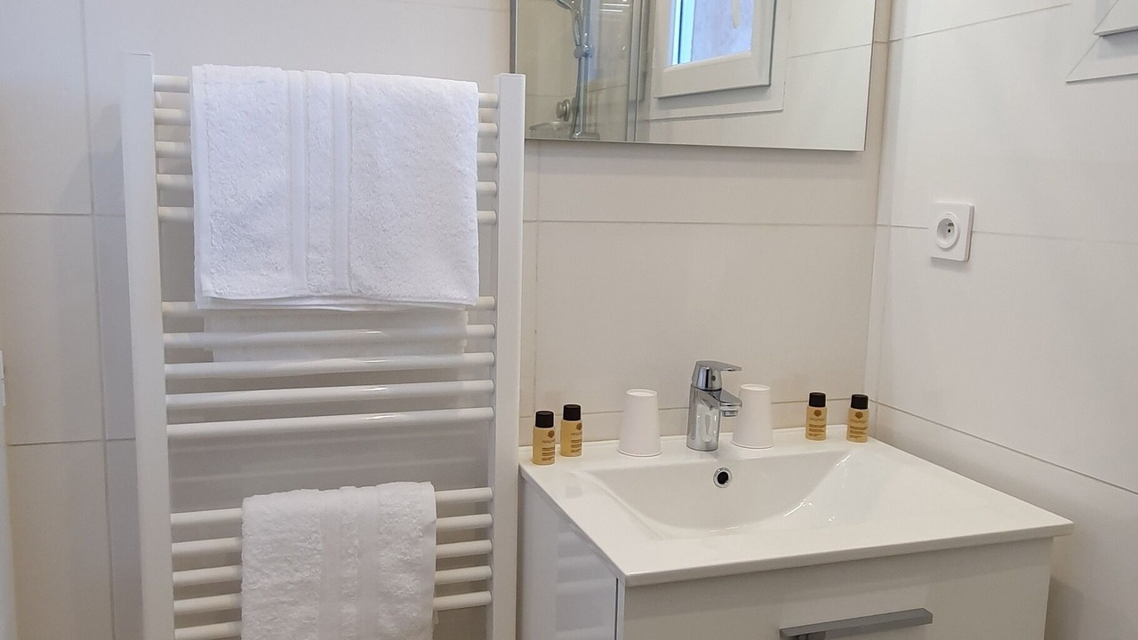 Photo of Bathroom in Saint-Cannat