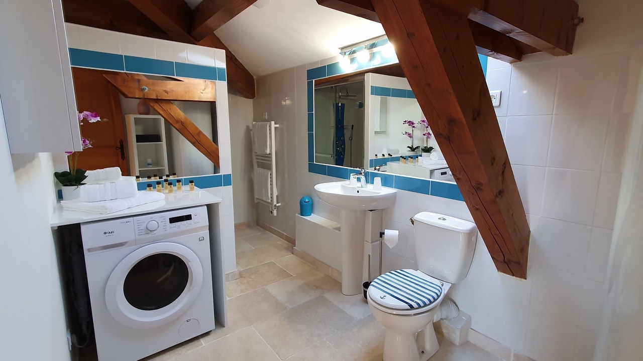Photo of Bathroom in Saint-Cannat
