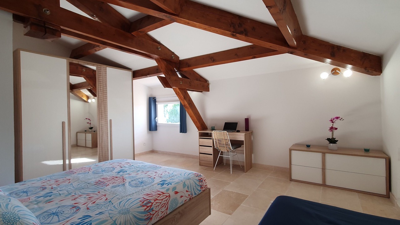 Photo of Bedroom in Saint-Cannat