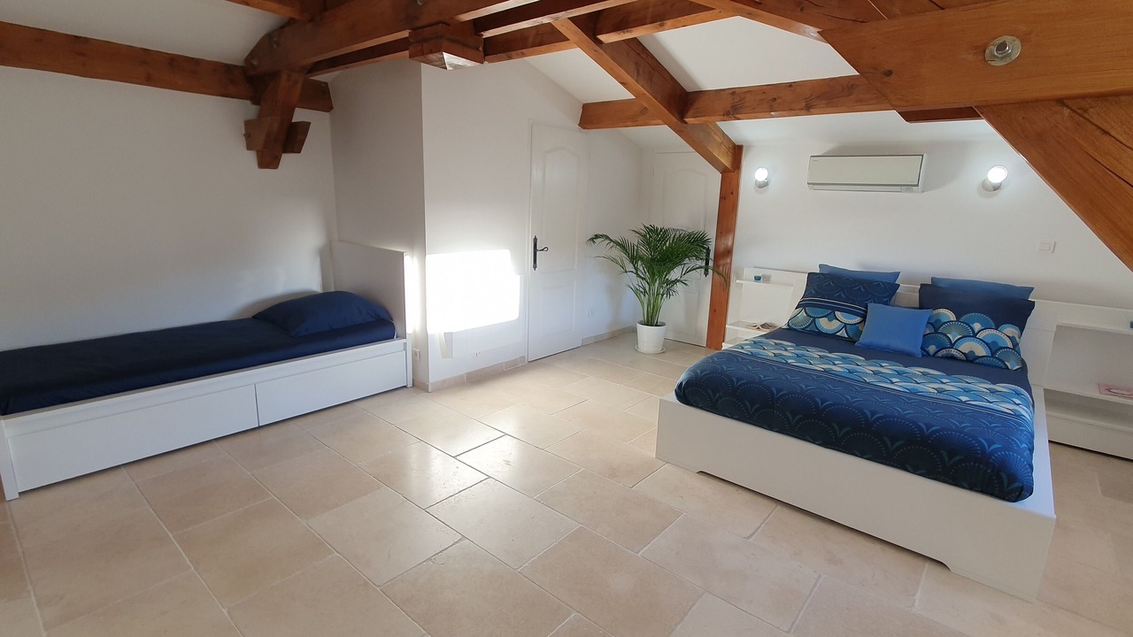 Photo of Bedroom in Saint-Cannat