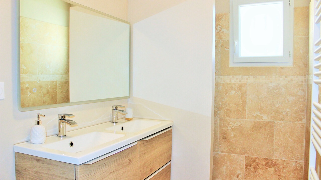 Photo of Bathroom in Cucuron