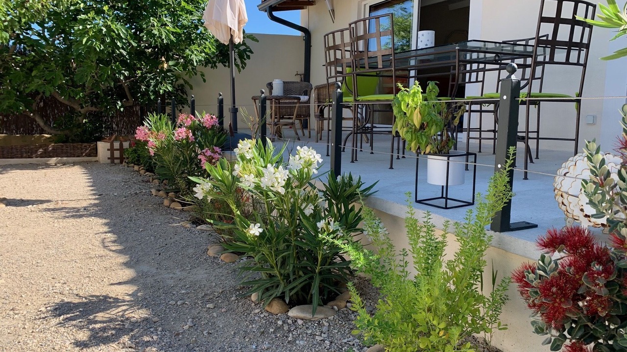 Photo of Outdoor in Caromb
