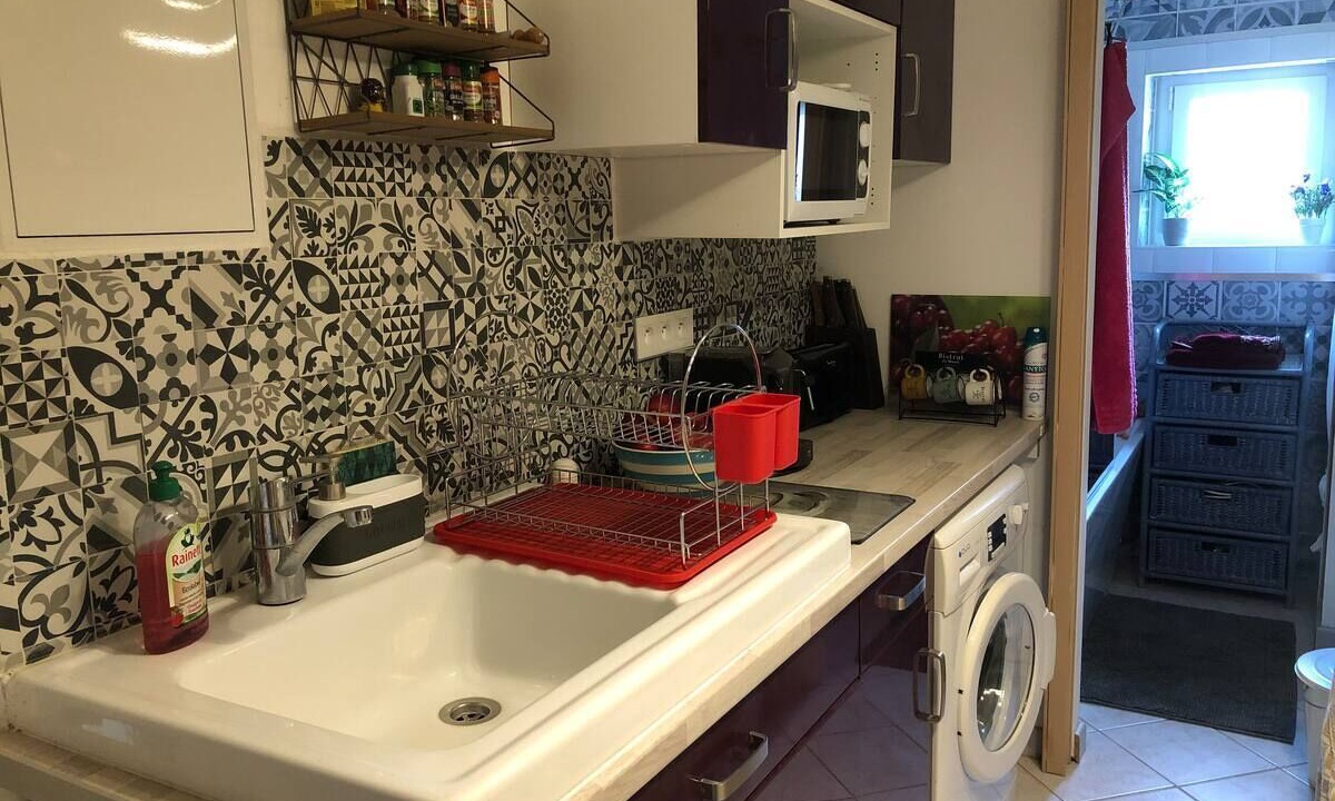 Photo of Kitchen in Saint-Laurent-des-Arbres
