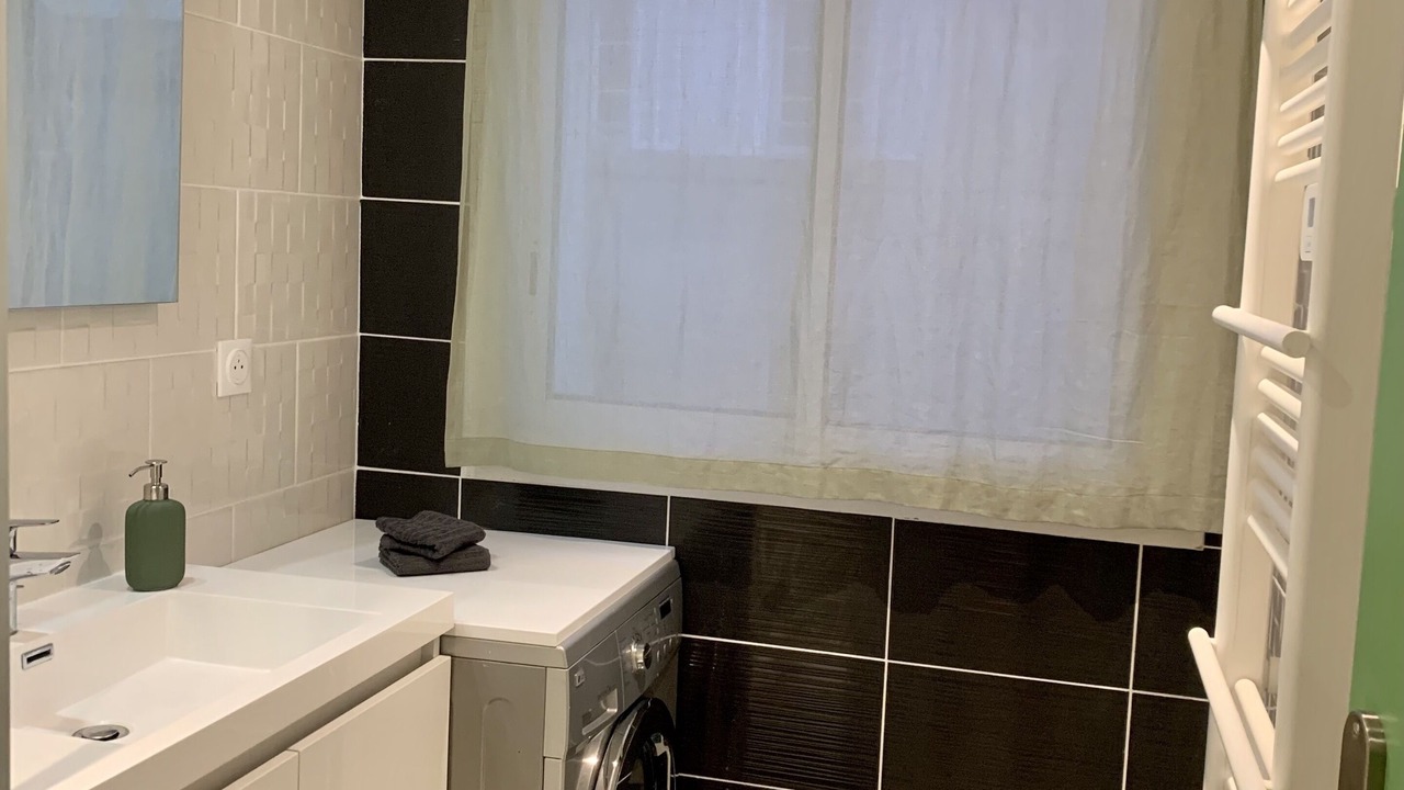 Photo of Bathroom in Baille