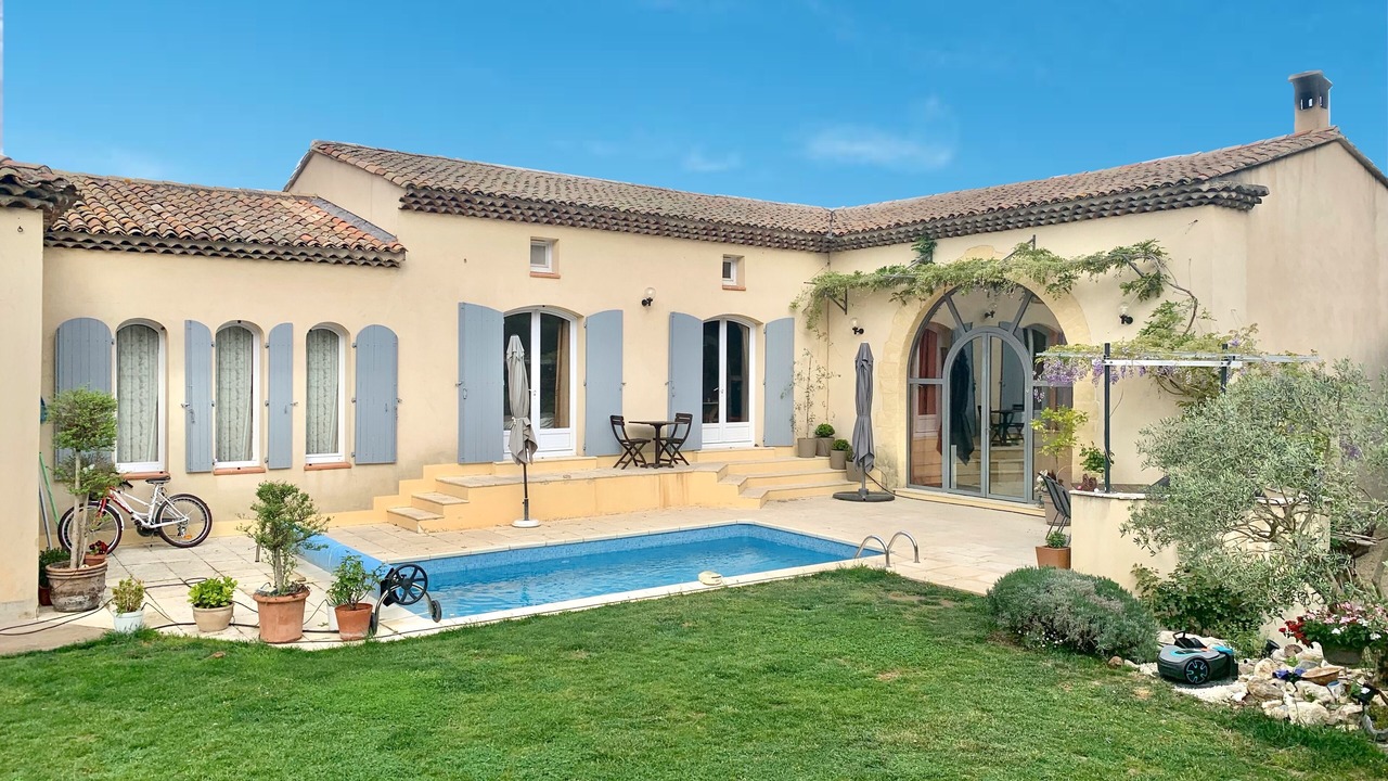 Photo of Outdoor in Pont Royal