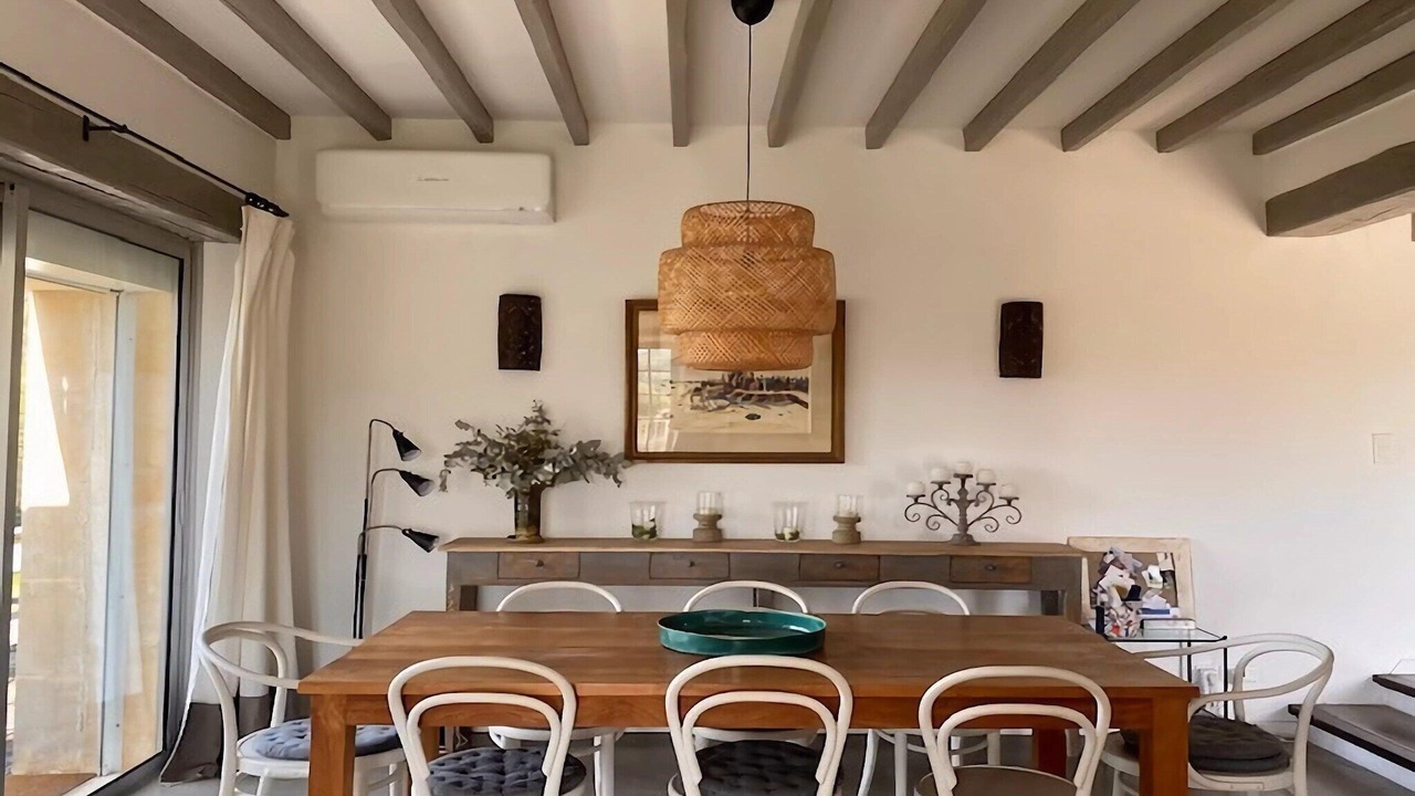 Photo of Livingroom in Roussillon