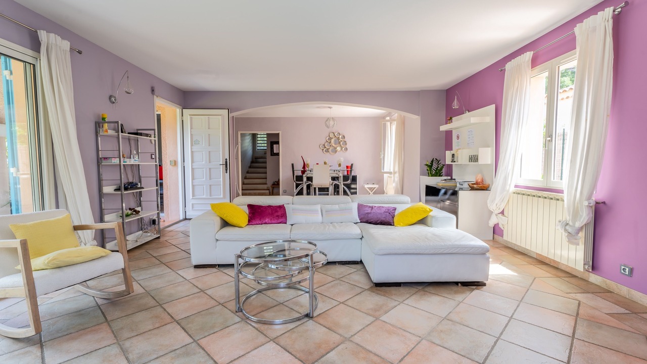 Photo of Livingroom in Sormiou