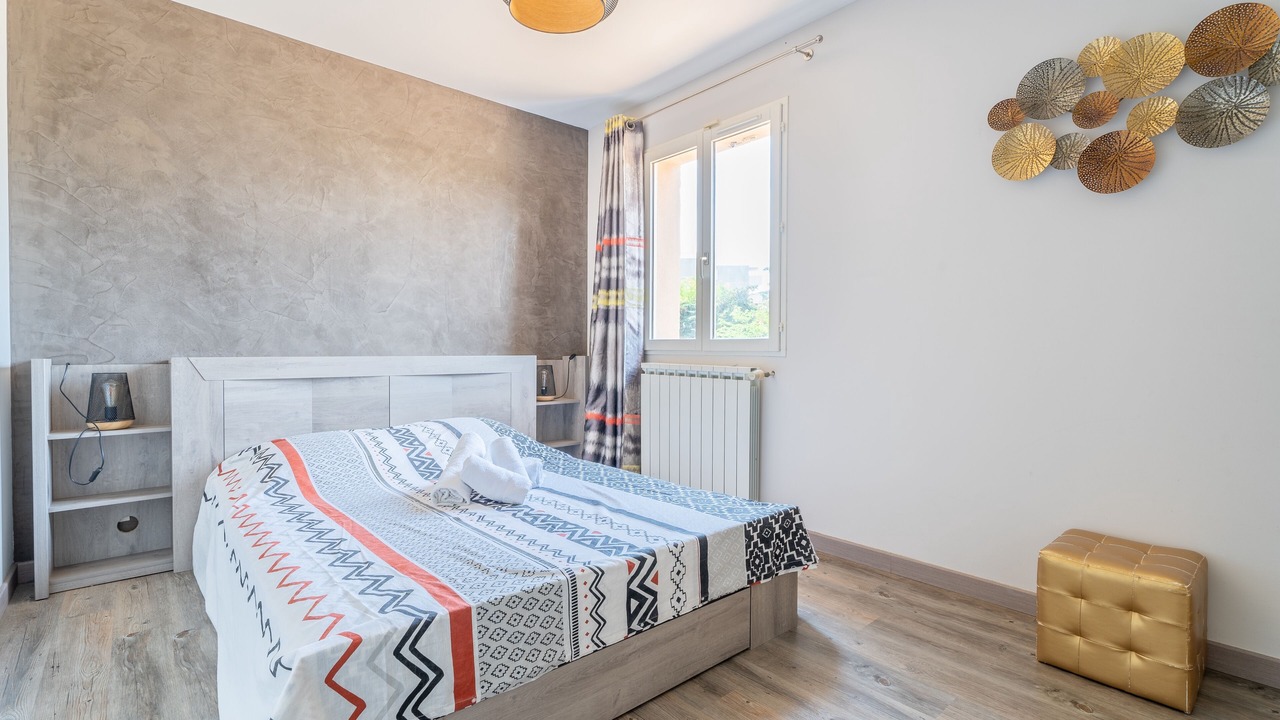 Photo of Bedroom in Sormiou