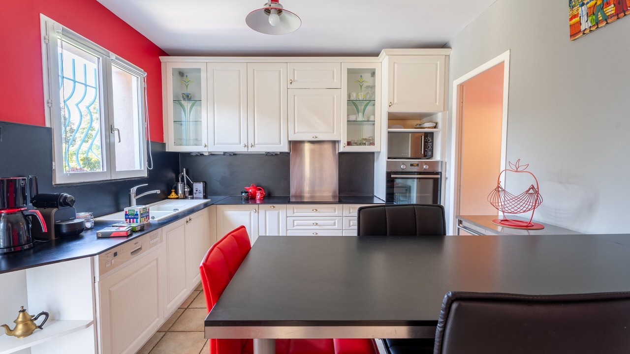 Photo of Kitchen in Sormiou