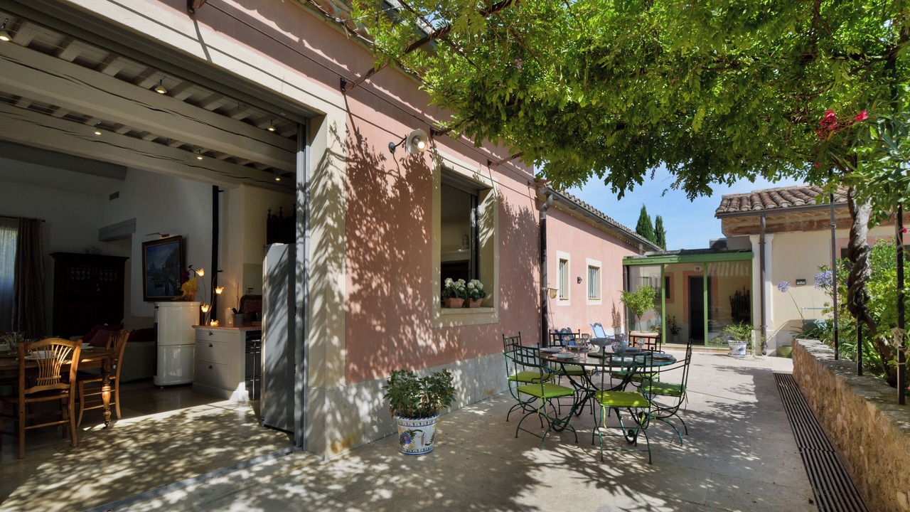 Photo of Outdoor in Noves