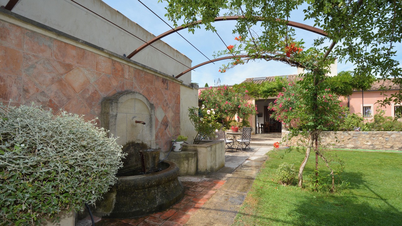 Photo of Patio Balcony in Noves