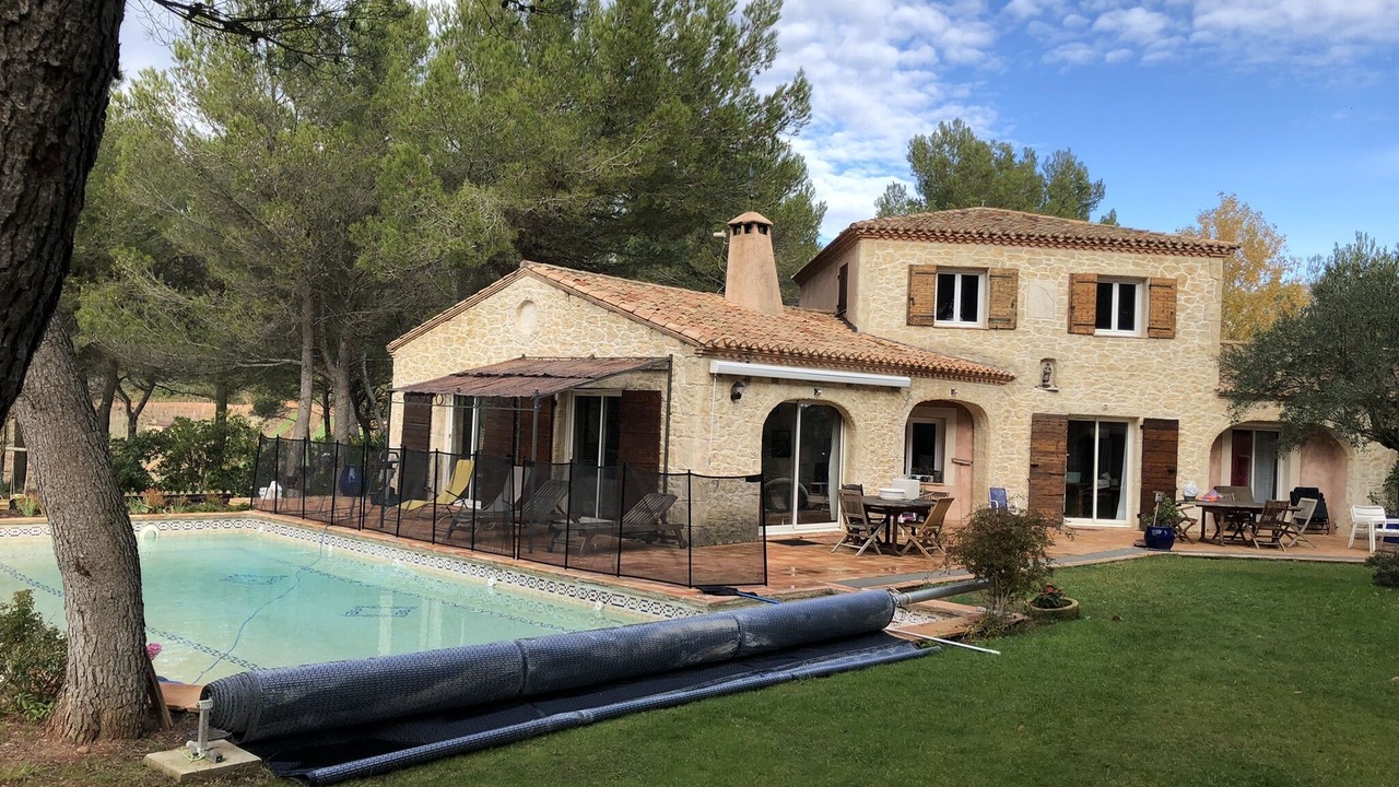 Photo of Outdoor in Rousset