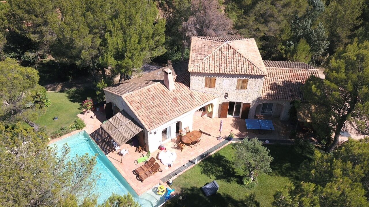 Photo of Outdoor in Rousset